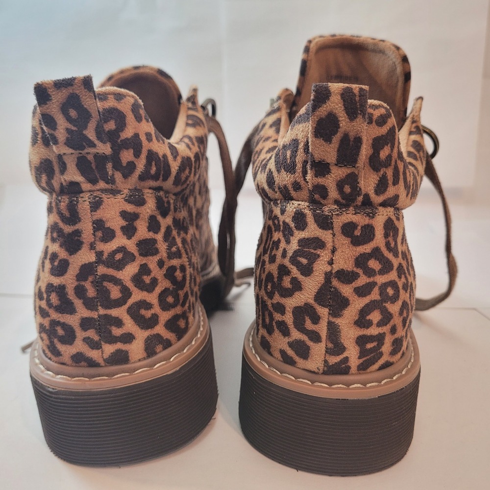 Hey‎ Girl by Corkys Campfire Leopard Ankle Boots Women 10 Lug Sole Animal Print - Picture 11 of 13